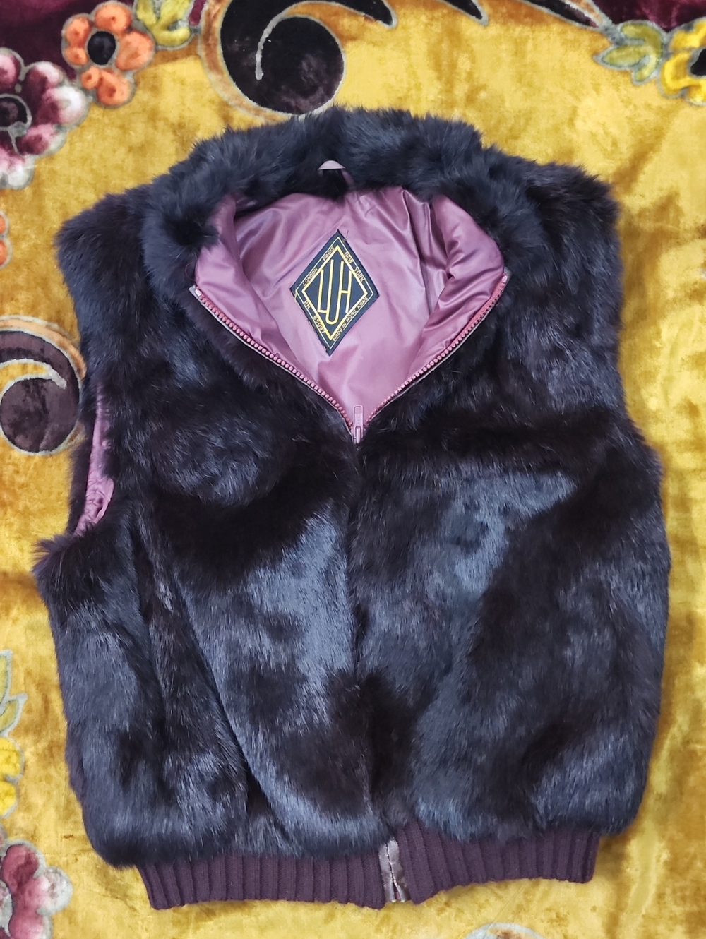 EUC Vintage Rabbit  Fur Vest in Dark Brown -